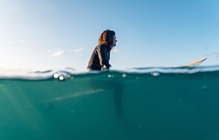 Plonger ou surfer en recherche : un choix déterminant
